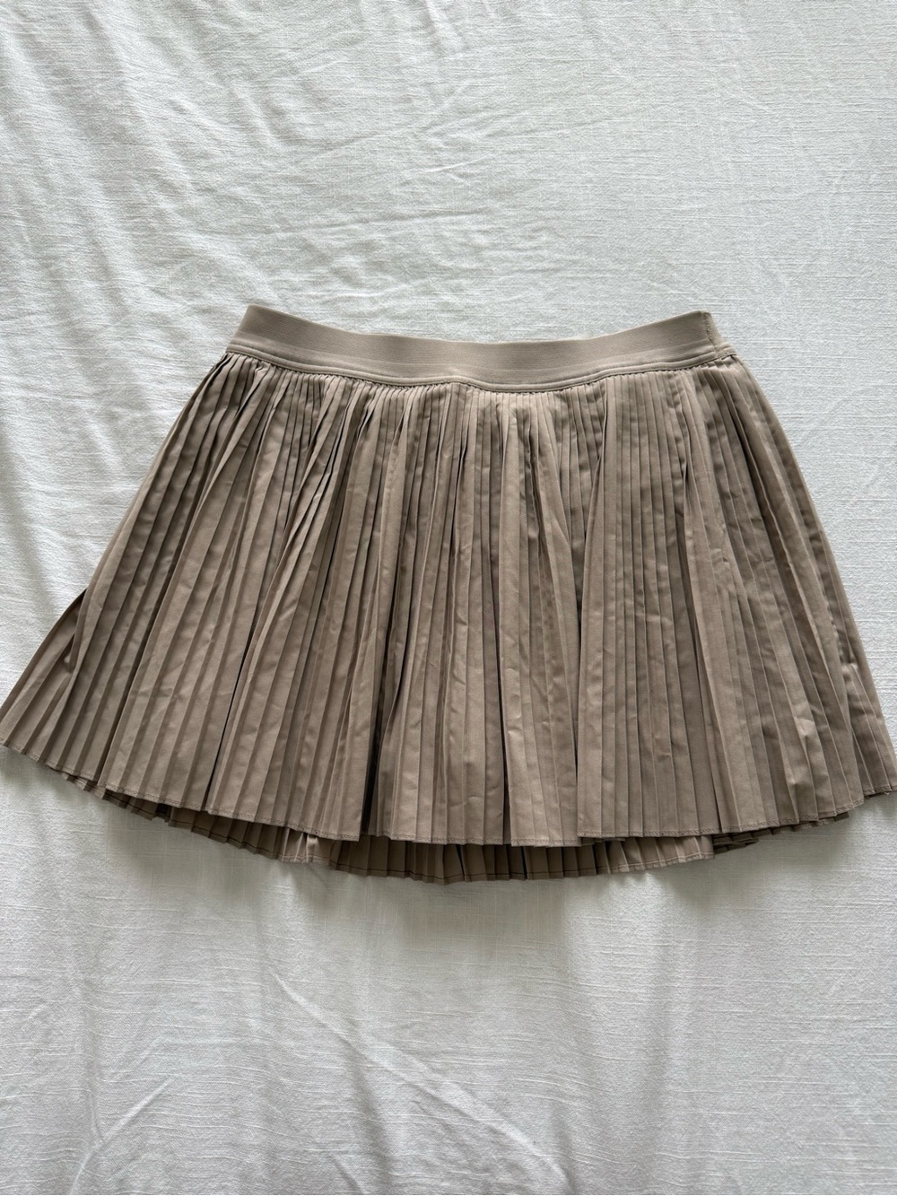 OLD NAVY Pleated beige Mini Skort